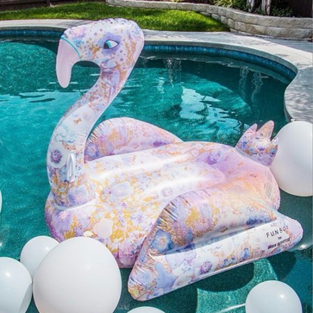 Funboy x Urban Outfitters Floral Flamingo Pool Float🦩🦩
